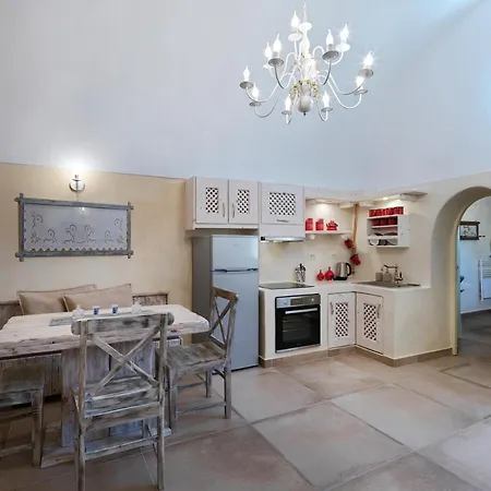 Harmonic Breeze Villas * Fira (Santorini)