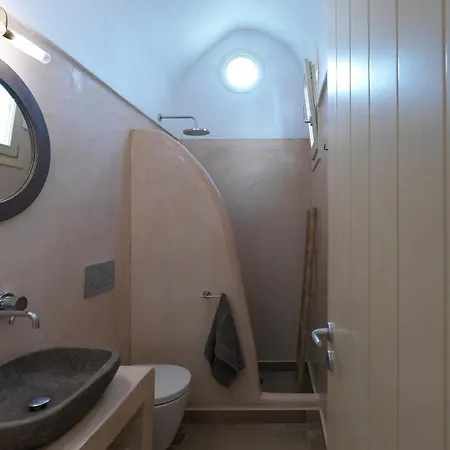 Harmonic Breeze Villas Fira (Santorini)