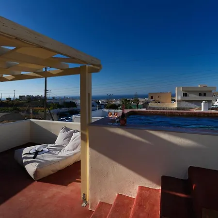 Harmonic Breeze Villas * Fira (Santorini)