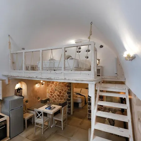 Harmonic Breeze Villas Villa Fira (Santorini)